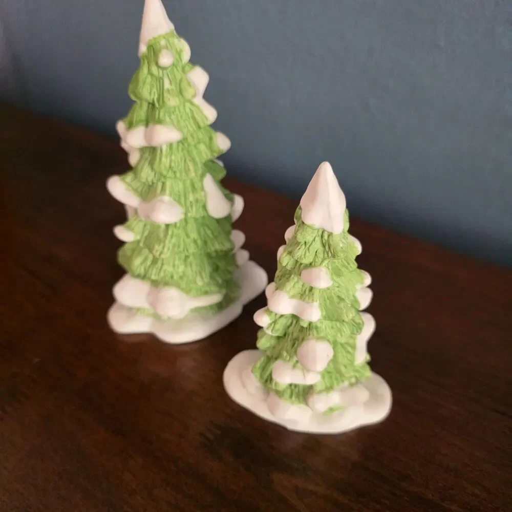 Department 56 Village Ceramic Snowy Evergreen Pine Christmas Tree Lot of 2 VTG
